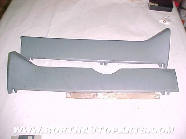 1987 Firebird Dash Panels Lowers Gm No.10034979,10034989