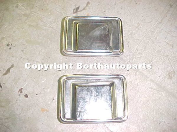 1984 Monte Carlo,1979 Pontiac LeMans Ash Trays Bench Seat Pair