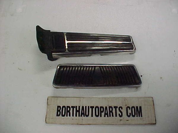 1968 Cadillac Gas Pedal No.1485022 Brake Pedal No.1486826 (VN)