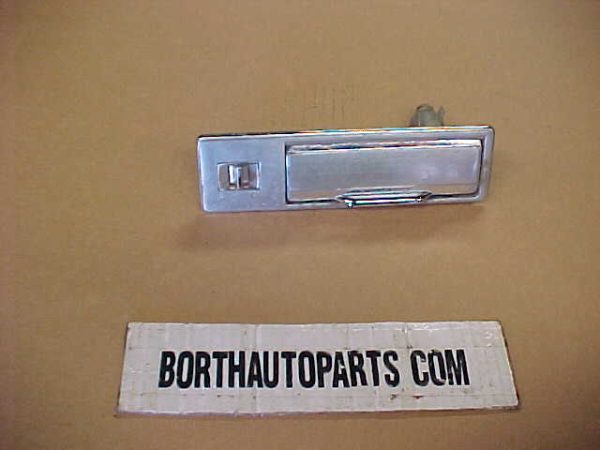 1968 Cadillac Coupe Rear Power Window Ash Tray Bezel No.9715091-7