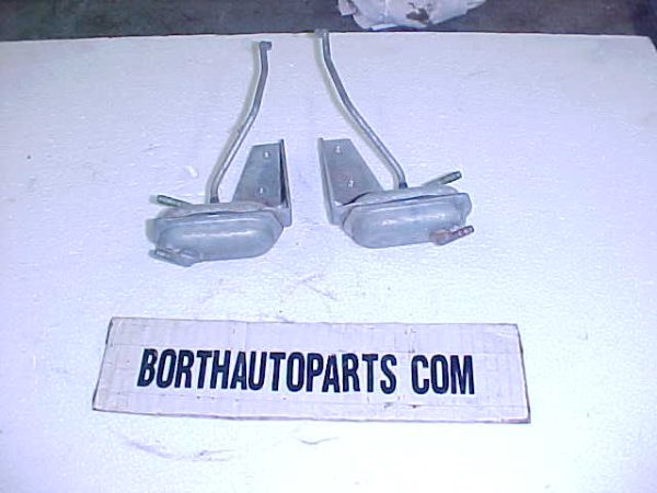 1968 Cadillac Vacuum Door Lock Pods No.90174-85 90174-86.