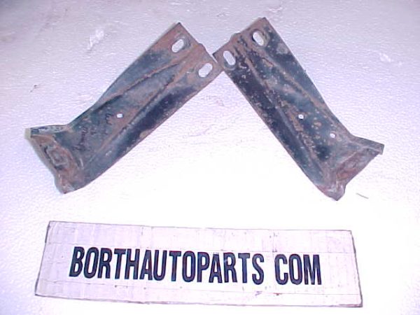 1968 Cadillac Wheel Tub Mounting Brackets