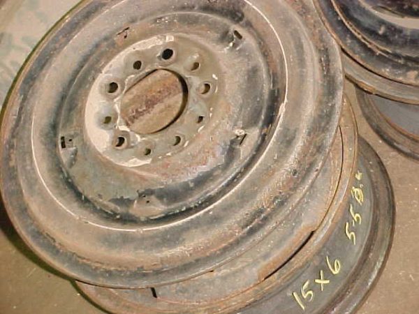 1949-52 Chrysler Steel Wheels 15x6 - Image 2