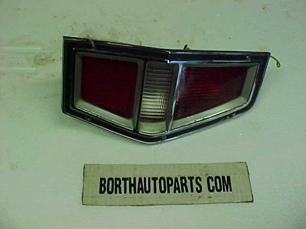 1972-75 Ford Pinto Wagon Tail Light RH