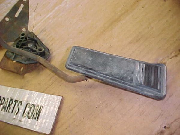 1979 Chevy El Camino Gas Pedal Assembly - Image 2