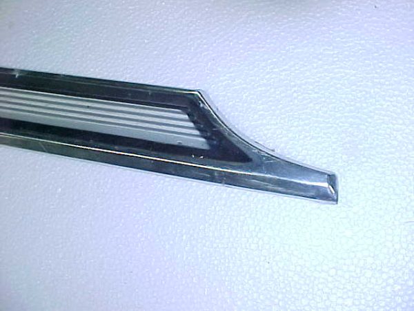 1969 Dodge Monico Quarter panel Trim (NOS) Alum - Image 3