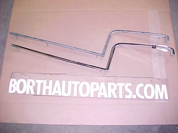 1 Gm No.482876 (mb) Pontiac Hood Or Grill Trims (NOS)